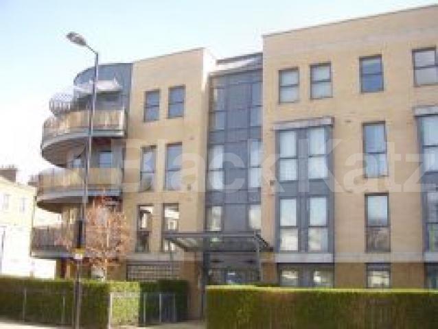 			1 Bedroom, 1 bath, 1 reception Flat			 Southgate Road, ISLINGTON